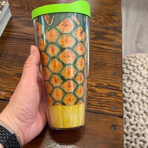 Tervis 24 oz Pineapple Tumbler, Green Lid, Double Wall Insulated Drinkware